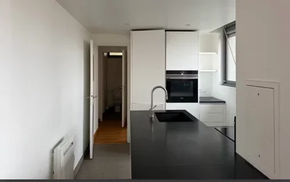 Private room at Boulevard du Colonel Fabien, image 9 of 9