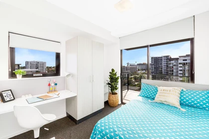 Renting rooms by the month in Brisbane