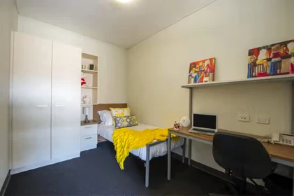 Bright private room in Adelaide