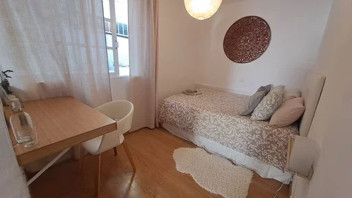 Stanza privata in Calle Malvasía, Tincer, immagine 9 di 10