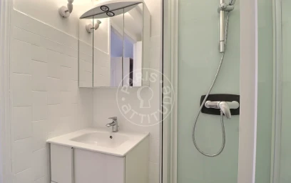 Dairenin tamamı konumu Rue Courtalon, 13 14 görüntüsü
