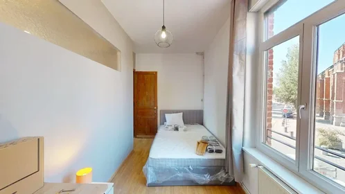 Habitación privada en Parvis Saint-Jean Baptiste, imagen 4 de 10
