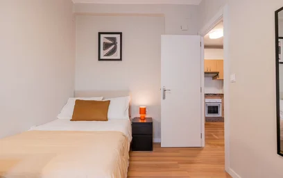 Bright private room in {area}