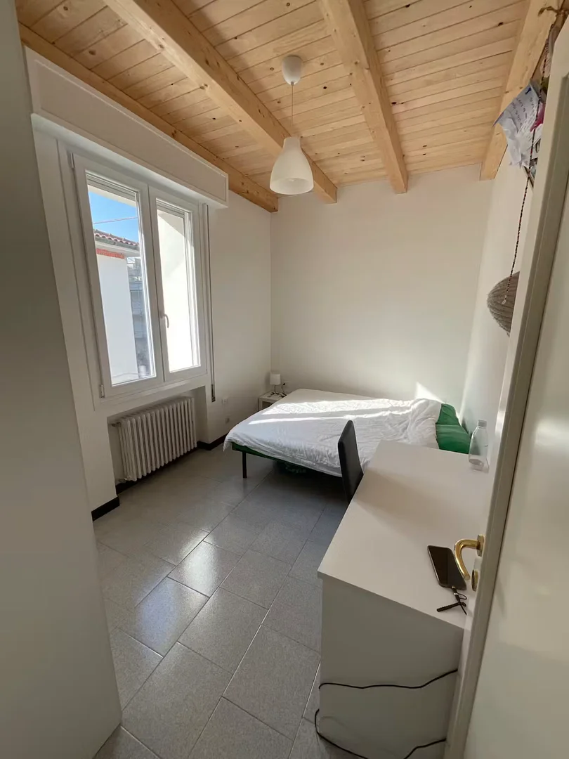 Chambre d'étudiant économique avec emplacement pratique dans 