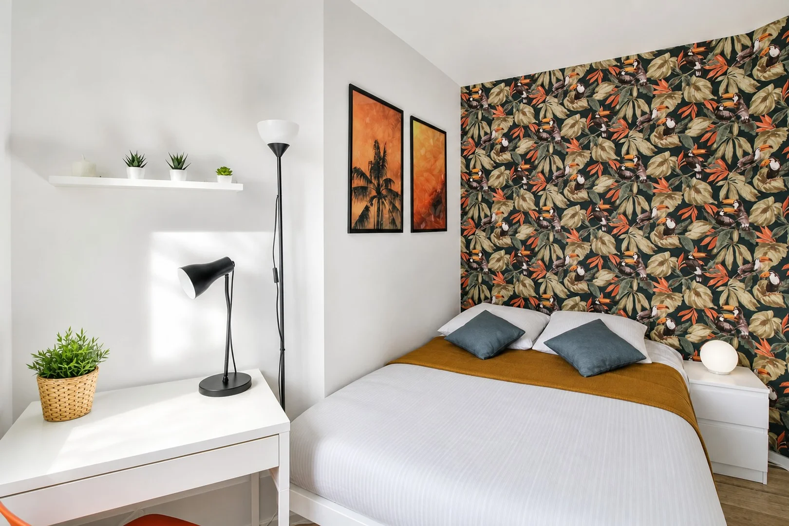 Budget-friendly student room close to campus in 
