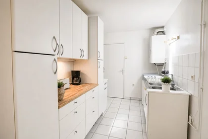 Özel oda konumu 15 rue Louis Bleriot, 1 10 görüntüsü