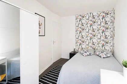 Quarto privado em 15 rue Louis Bleriot, imagem 5 de 14
