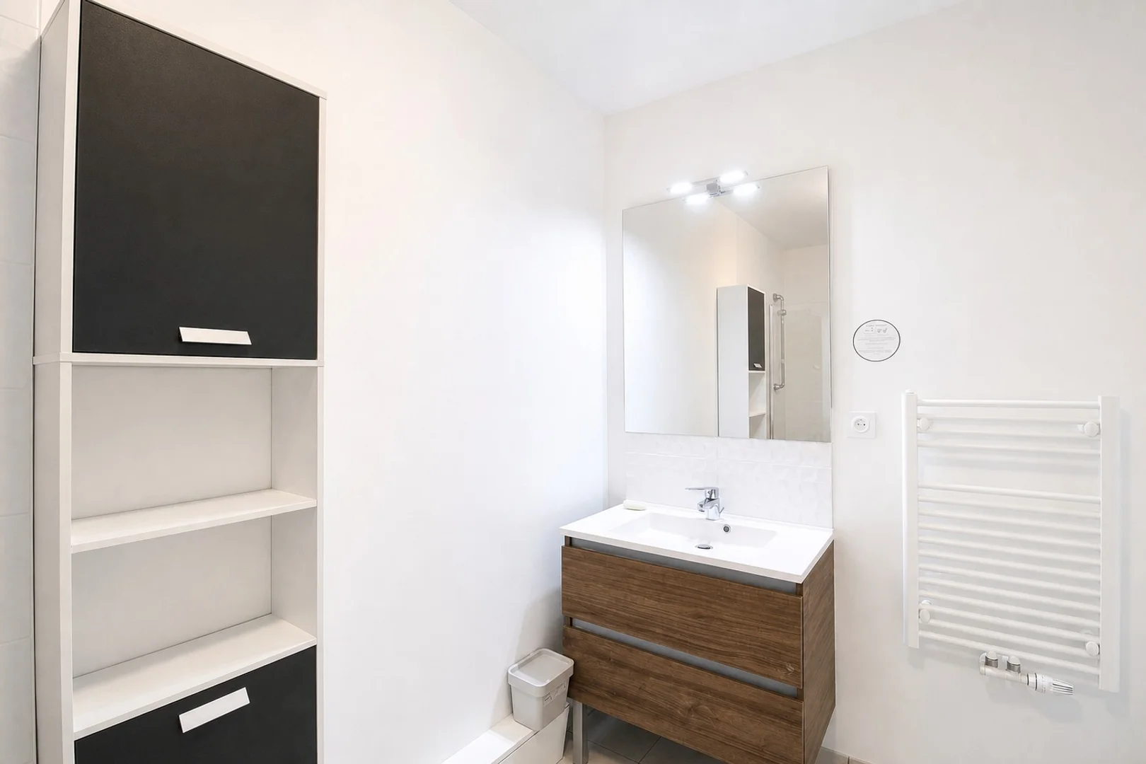 Habitación para estudiantes en  con modernas comodidades