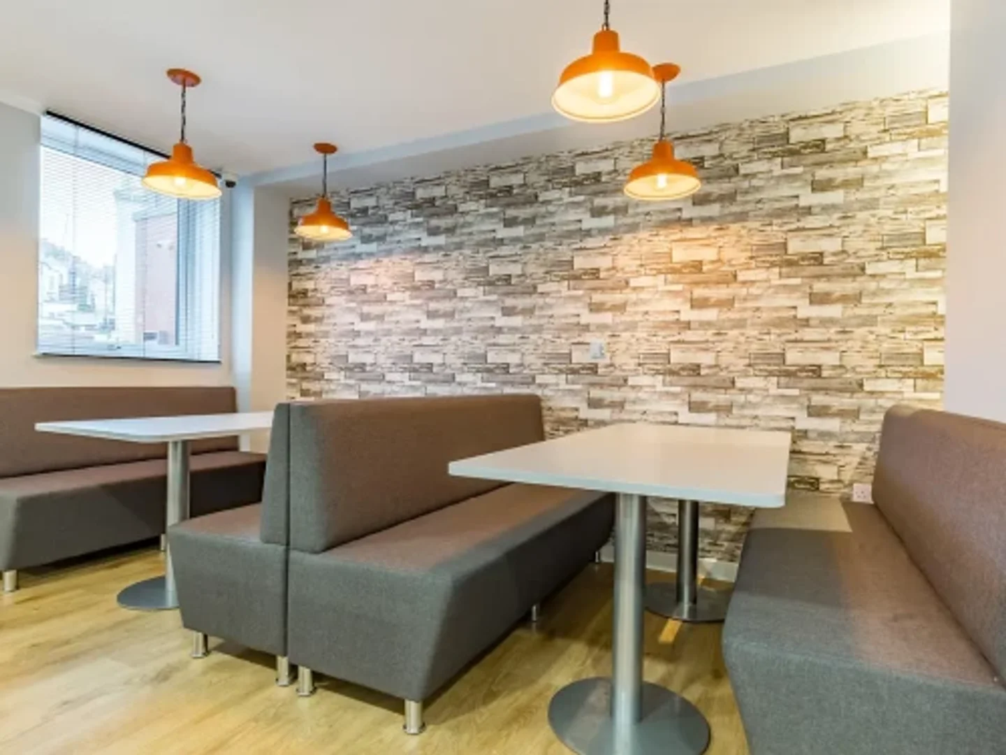 Camera accogliente per studenti disponibile a 