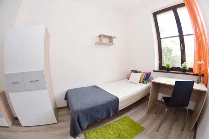 Privatzimmer in der Al. Juliusza Słowackiego 37, bild 1 von 10
