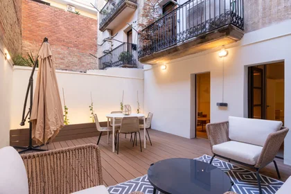 Apartamento inteiro em Carrer de Padilla, Sagrada Familia, imagem 6 de 10