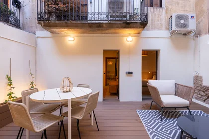 Apartamento inteiro em Carrer de Padilla, Sagrada Familia, imagem 7 de 10