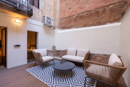 Apartamento inteiro em Carrer de Padilla, Sagrada Familia, imagem 8 de 10