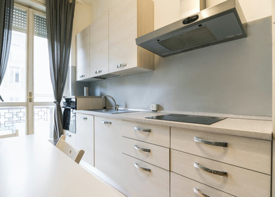 Shared room at Via Monte Rosa, Barriera di Milano, image 9 of 15