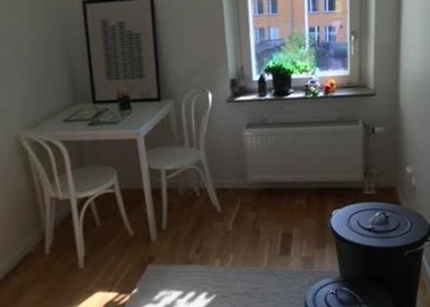 Logement avec 3 chambres à Uppsala
