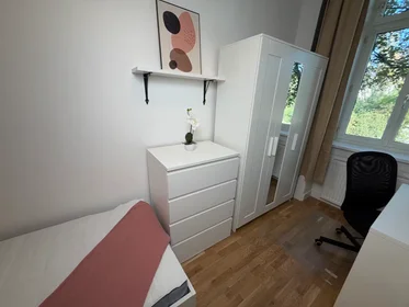 Private room at Erdberger Lände, Landstraße, image 5 of 10