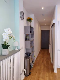 Entire apartment at Avenue de la Californie, Baumettes, image 6 of 10