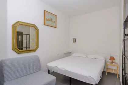 Dairenin tamamı konumu Vicolo degli Ariosti, Porto, 9 10 görüntüsü
