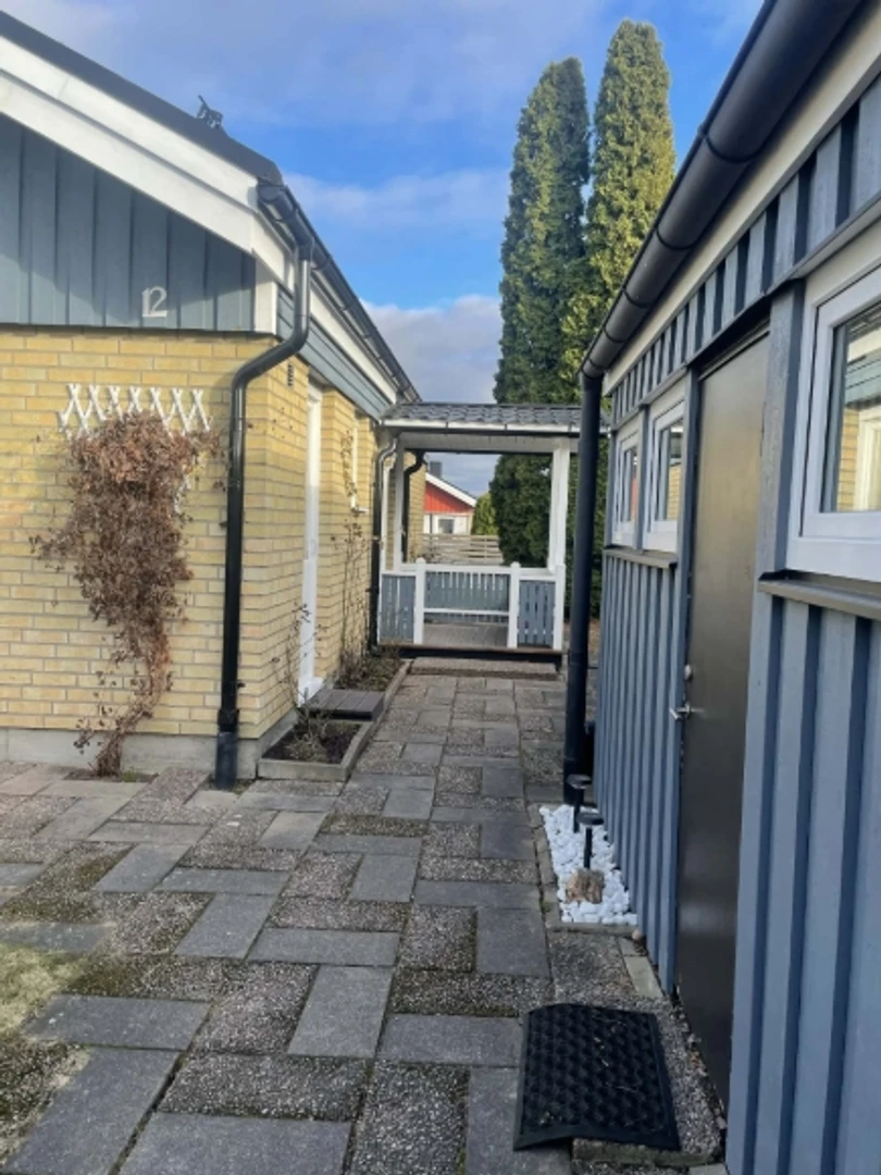 Värnlundsgatan 12