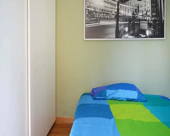 Habitación privada en Via Giovanni Montemartini, 4, 20139 Milano MI, Italy, imagen 9 de 23