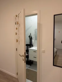 Privatzimmer in der Rue Astrid, Gosselies, bild 7 von 9