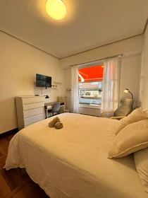 Mehrbettzimmer in der Diego Lopez Haroko Kale Nagusia, Abando, bild 1 von 10