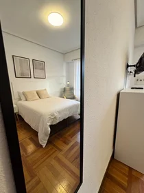 Mehrbettzimmer in der Diego Lopez Haroko Kale Nagusia, Abando, bild 4 von 10