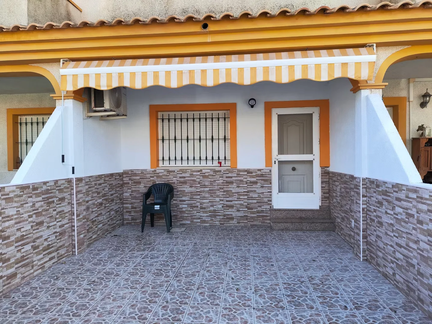 Calle Magón, Playa Paraíso