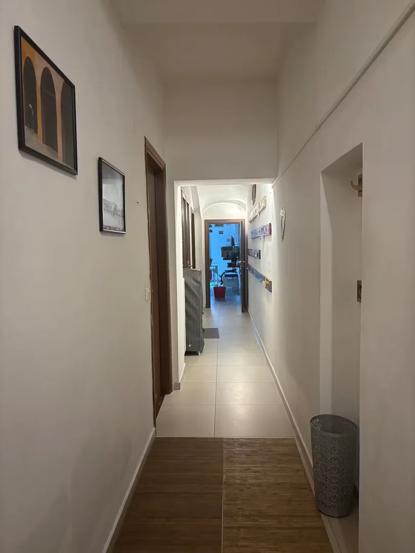 位于的学生公寓，明亮通风，交通便利