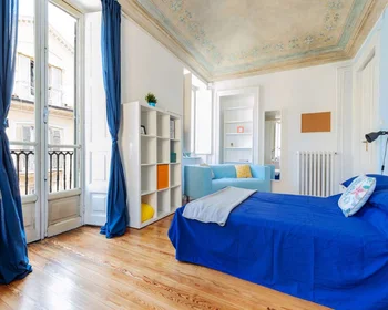 Chambre privée à Via Silvio Pellico, 16, 10125 Torino TO, Italy, image 1 de 10