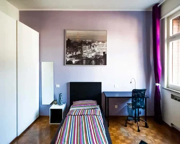 Habitación privada en Piazza Manfredi Azzarita, 4, 40122 Bologna BO, Italy, imagen 2 de 30