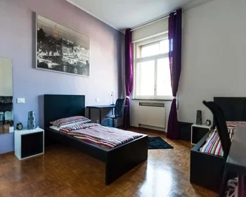 Privatzimmer in der Piazza Manfredi Azzarita, 4, 40122 Bologna BO, Italy, bild 3 von 30