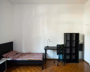 Privatzimmer in der Piazza Manfredi Azzarita, 4, 40122 Bologna BO, Italy, bild 9 von 30
