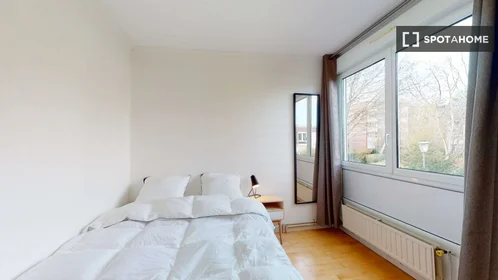 Helles Privatzimmer in {area}