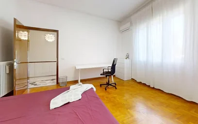 Privatzimmer in der Via Angelo Pizzamano, bild 4 von 10
