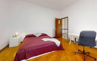 Privatzimmer in der Via Angelo Pizzamano, bild 5 von 10