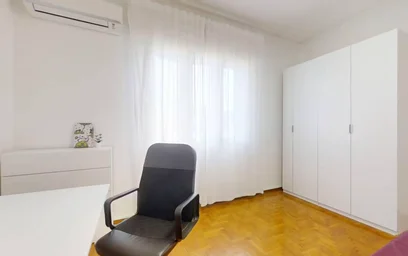 Privatzimmer in der Via Angelo Pizzamano, bild 6 von 10