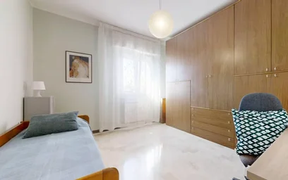 Günstiges Privatzimmer in {area}