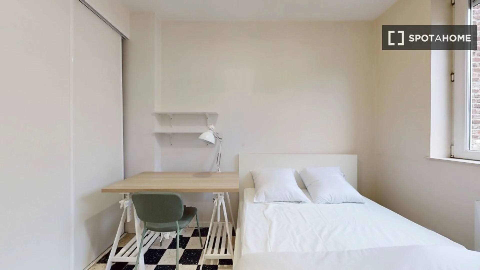Affordable room for students with ample lighting in