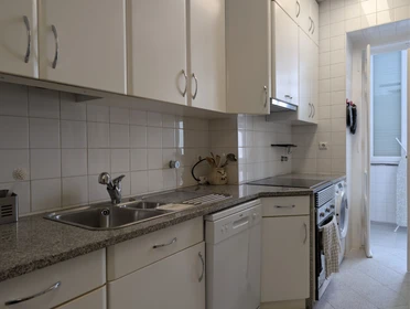 Entire apartment at Rua David Lopes, image 3 of 16