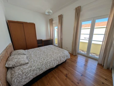 Entire apartment at Rua David Lopes, image 7 of 16