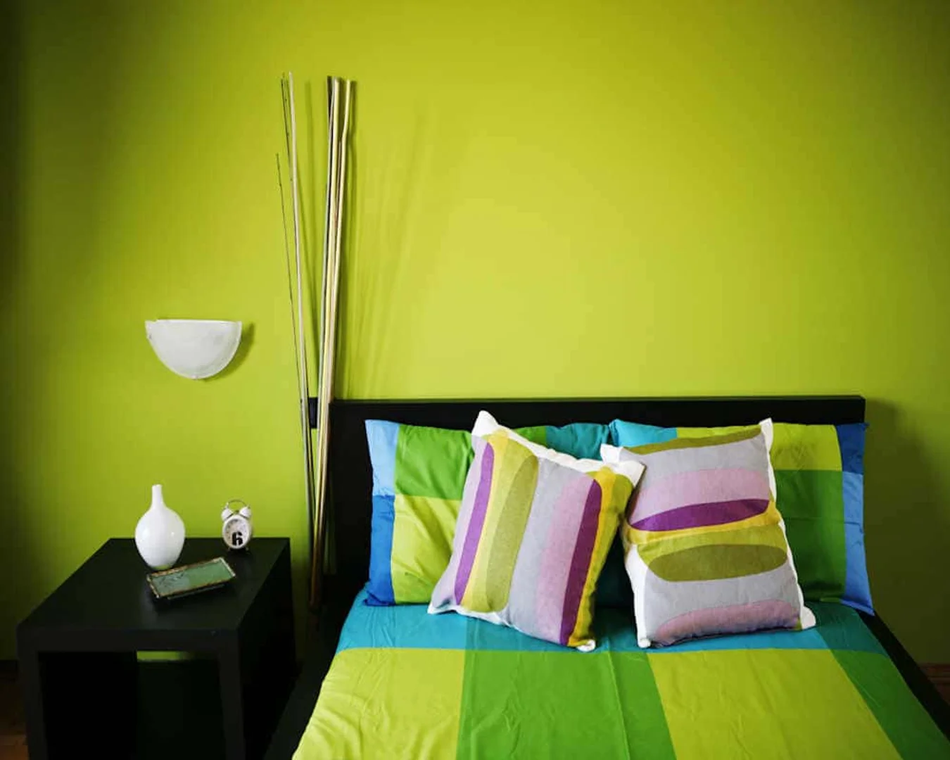 Budget-friendly student room close to campus in 