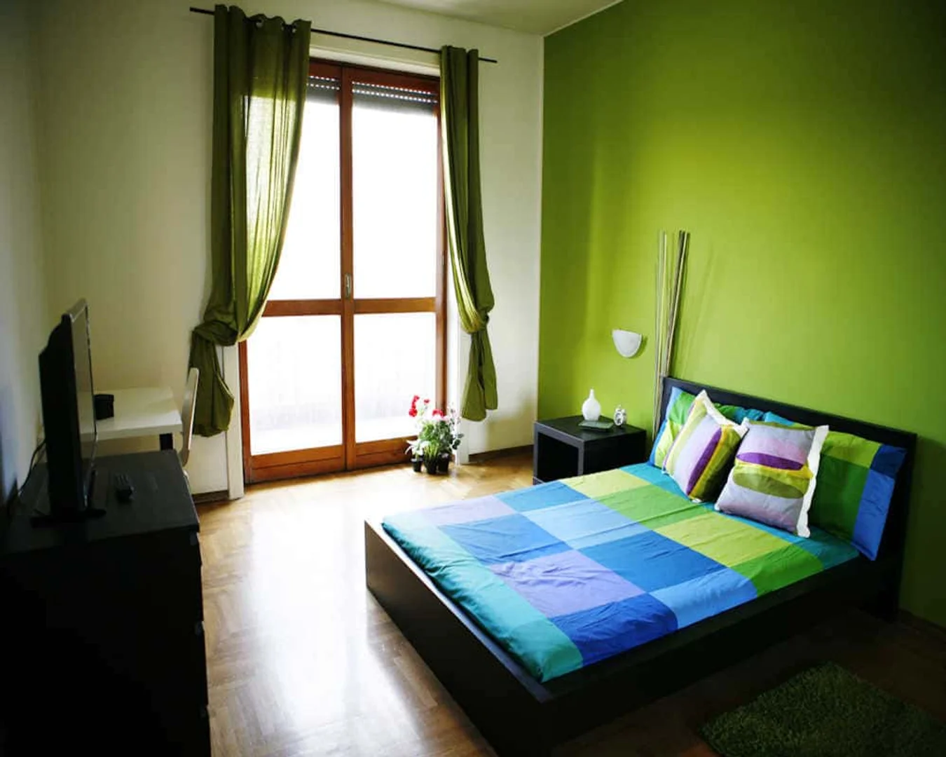 Comfortable and spacious student room in 