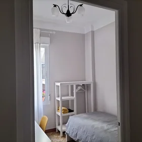 Stanza privata in Calle Maestro Marqués 18, immagine 4 di 31
