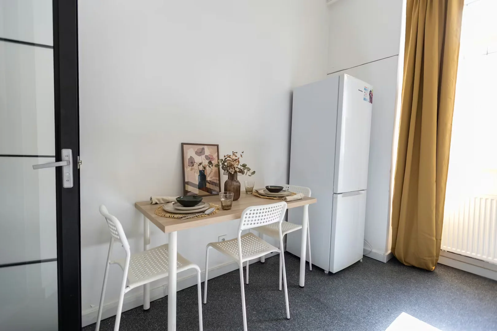 Chambre d'étudiant bon marché à proximité du campus dans