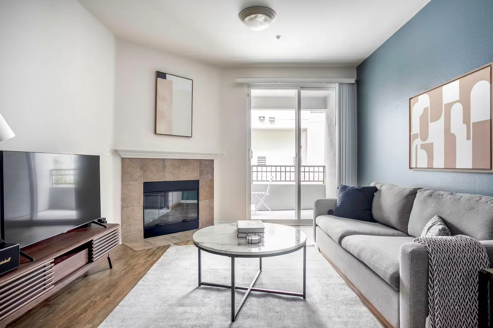 Glencoe Avenue, Del Rey