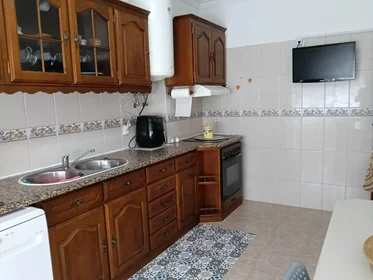 Stanza privata in Rua Infante Dom Henrique, Pinhal Novo, immagine 7 di 9