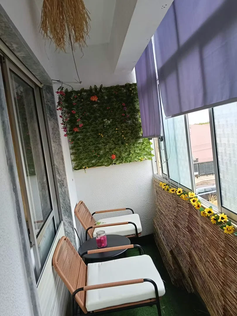 Habitación acogedora para estudiantes disponible en 
