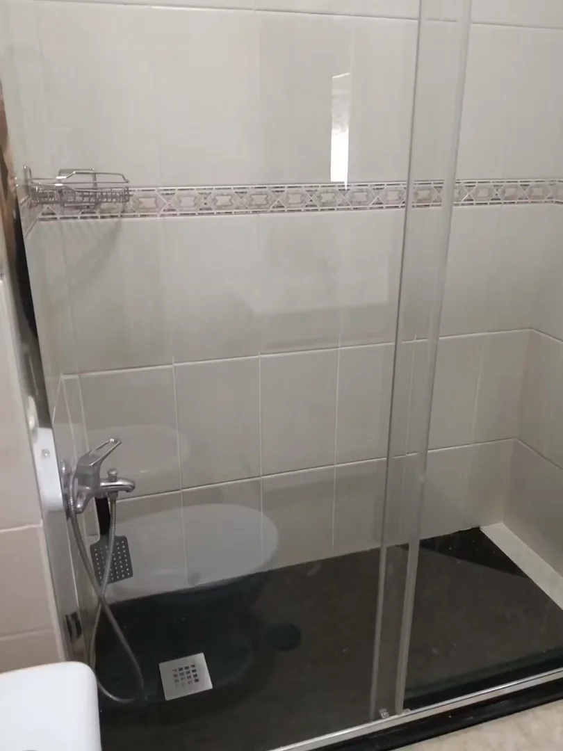 Habitación estudiantil amplia y cómoda en 