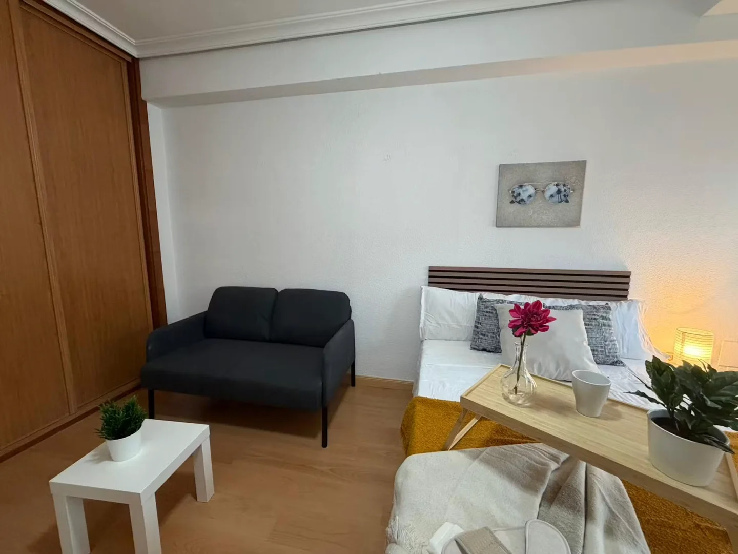 Quarto amigo do estudante em  com comodidades modernas